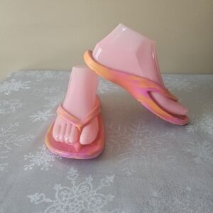 Cheeks Betula By Birkenstock Vibrant Pink and Orange Women's Thong Sandals SZ 5